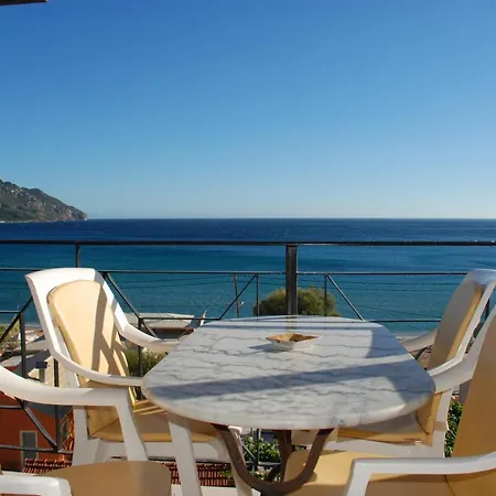 San George Apartments Agios Georgios  Exterior photo